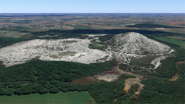 Le Terril Dabbaretz Lieu Insolite En Loire Atlantique Nantes