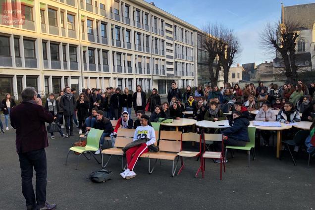 Angers La terminale STMG du lycée Du Bellay a enfin son prof