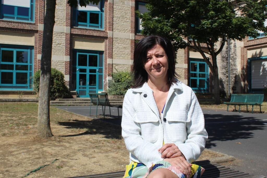 Argentan Cécile Hequet quitte le collège Truffaut Alençon maville