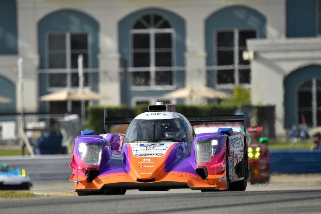 Heures De Sebring En Floride Personnes Attendues En Bord De