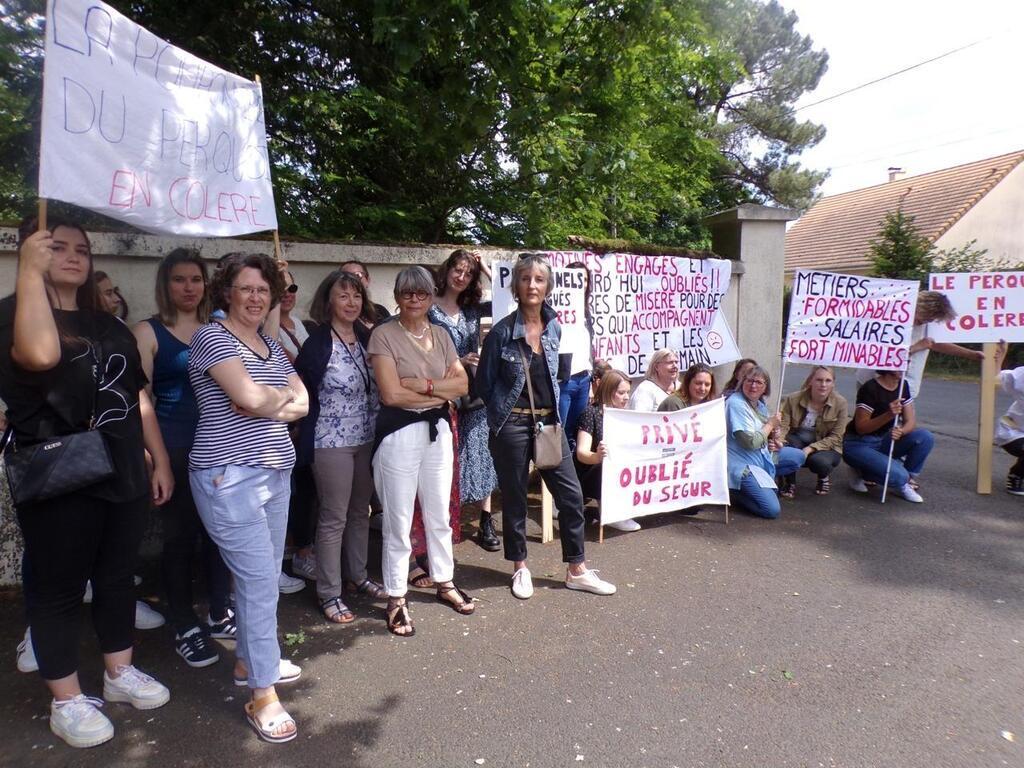 Changé Le personnel de la pouponnière en grève Nous sommes les