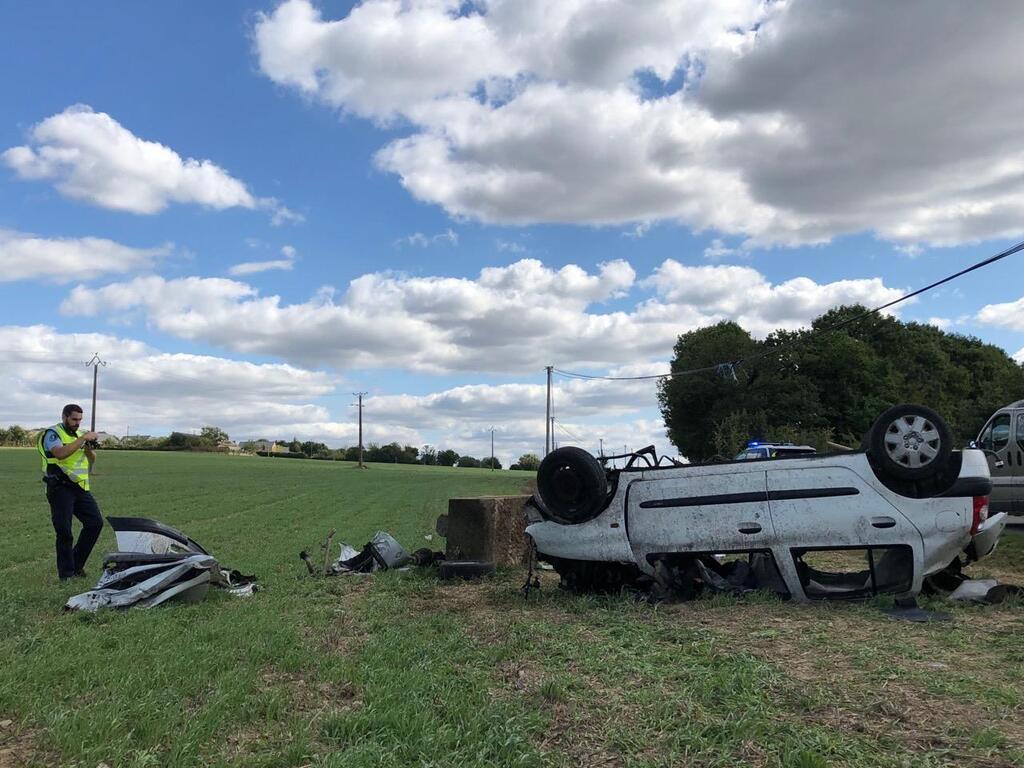 Un Jeune De Ans Perd La Vie Dans Un Accident De La Route En Mayenne