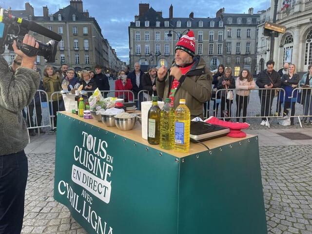 L Mission Tous En Cuisine De M Sera Tourn E En Public Dans Le Centre