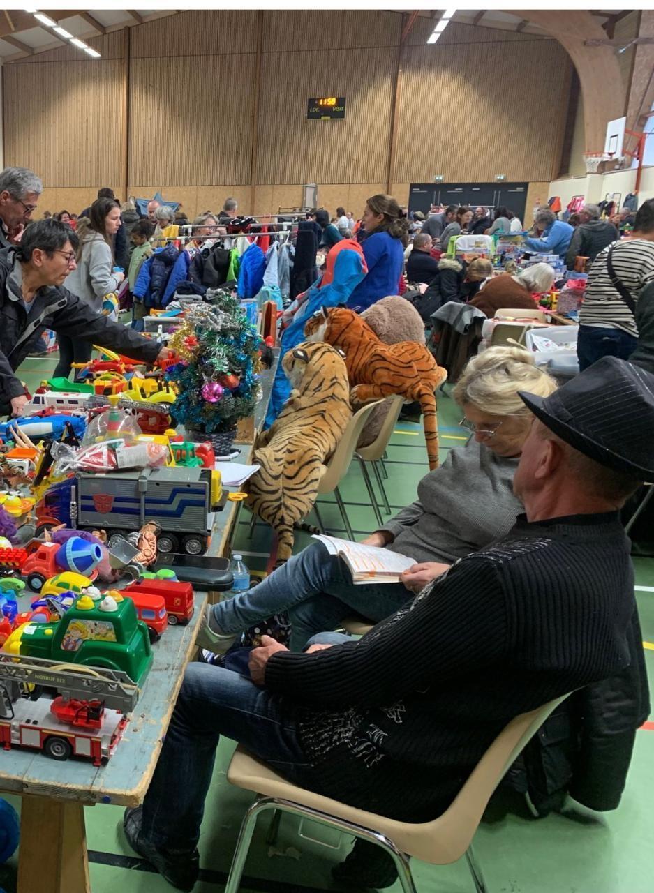 Br C La Braderie Jouets De Lassociation Rdv A Fait Carton Plein