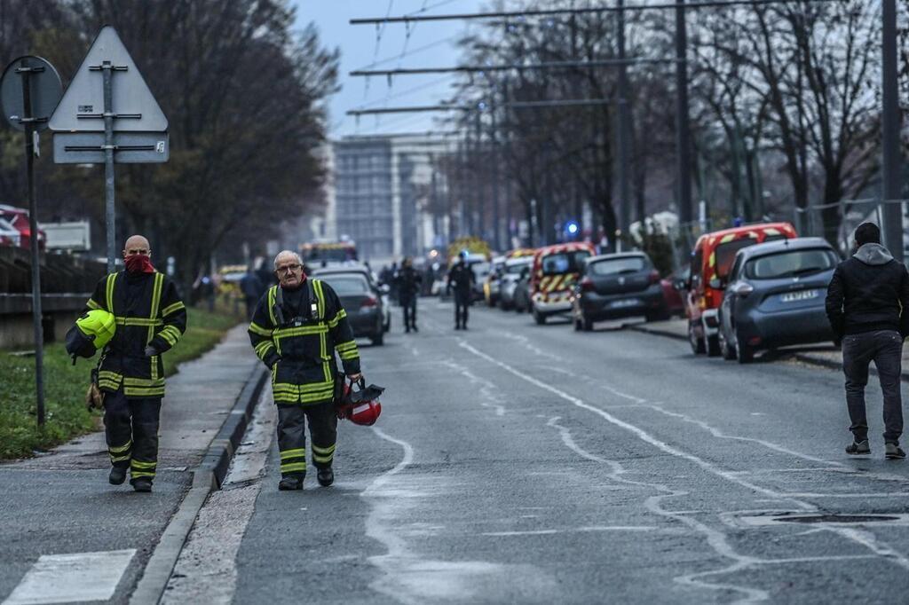 Incendie à Vaulx en Velin Au moins dix morts dont cinq enfants ce