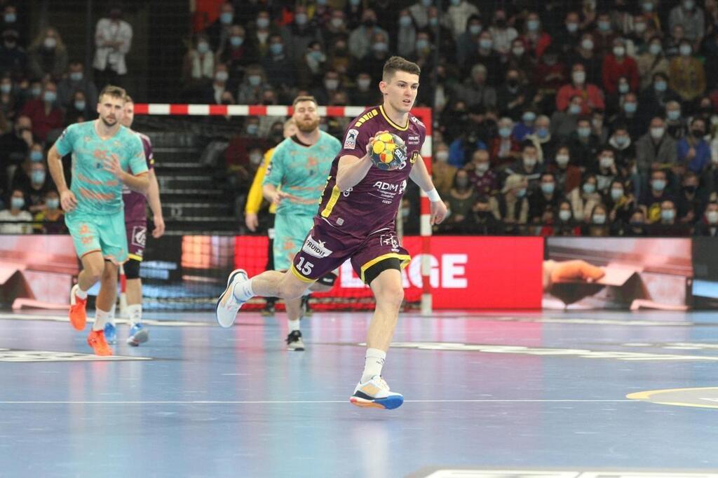 Handball Starligue Le Demi Centre Aymeric Minne Prolonge Son Contrat