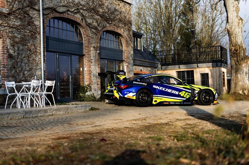 24 Heures Du Mans Valentino Rossi Au Volant Dune Hypercar Cela Se