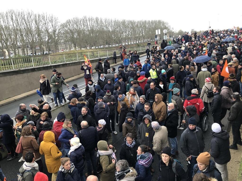 VIDÉO Réforme des retraites Entre 11 000 et 15 000 manifestants à