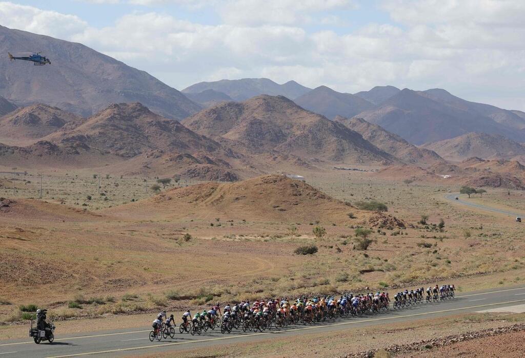 REPORTAGE Immersion au cœur du Saudi Tour une course cycliste en