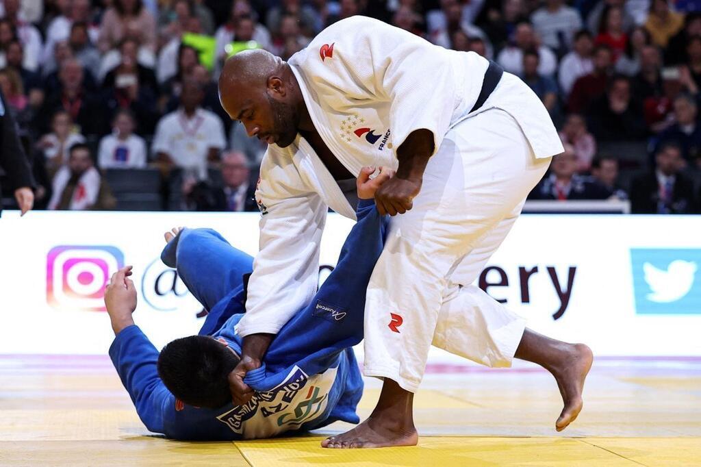 Judo Grand Slam De Paris Teddy Riner Se Qualifie Pour Les Demi