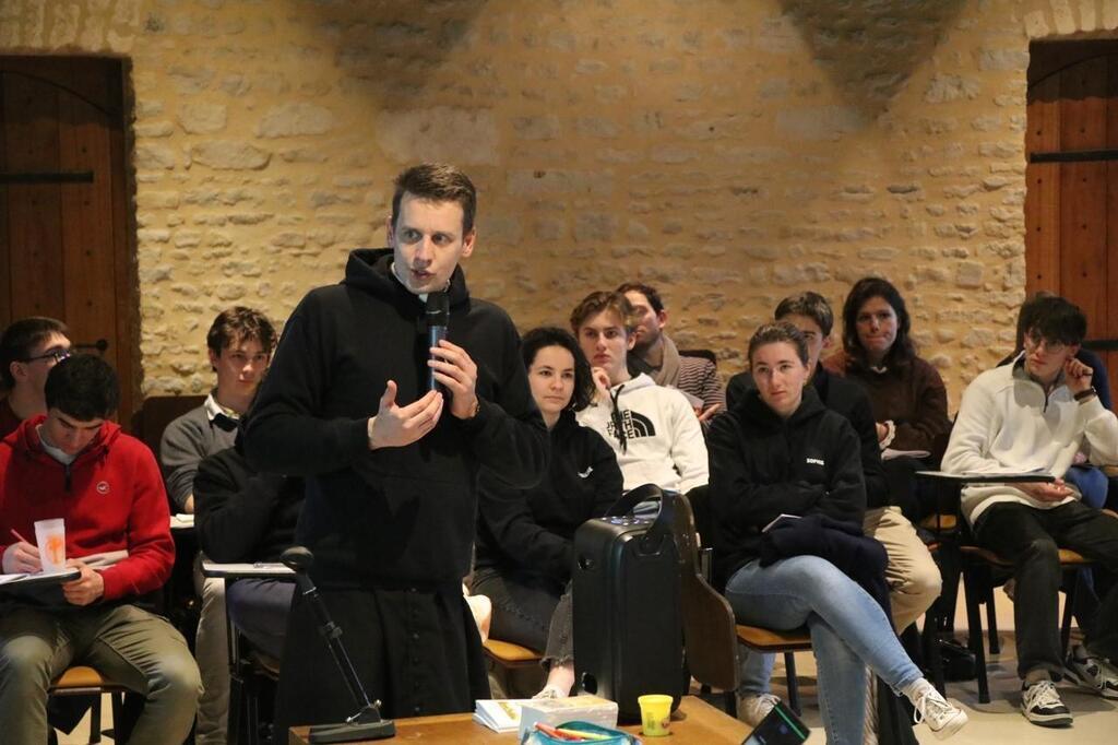 Les JMJ des jeunes catholiques du Calvados commencent à labbaye de