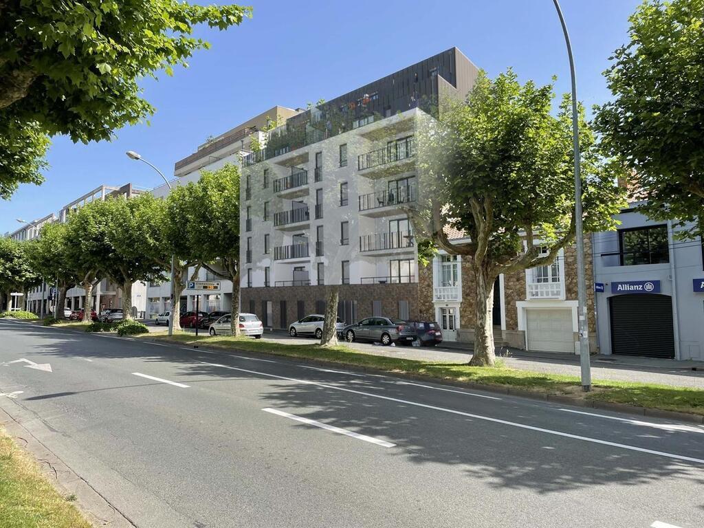 Bient T Un Immeuble De Logements La Place De La Villa Briand La