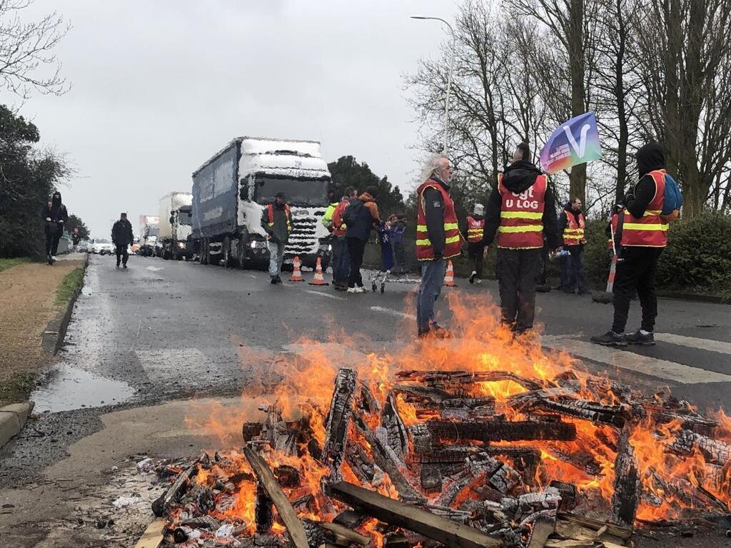 R Forme Des Retraites Blocage Du Rond Point De Leurope Pl Rin