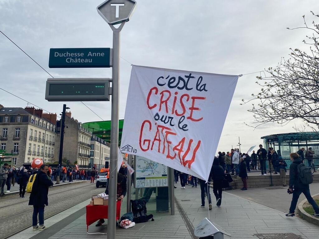 EN IMAGES 32 000 manifestants à Nantes dans une belle ambiance qui a