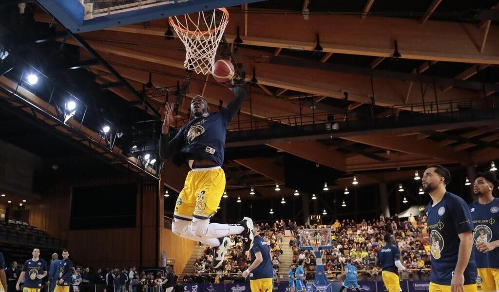 Basket Ball Nationale Masculine Show Time Autour Du Match As Niort