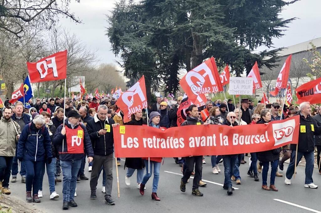 EN IMAGES Grève du 6 avril près de 1 500 manifestants dans les rues