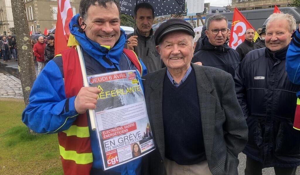 Pontivy À 91 ans Loulou continue le combat contre la réforme des