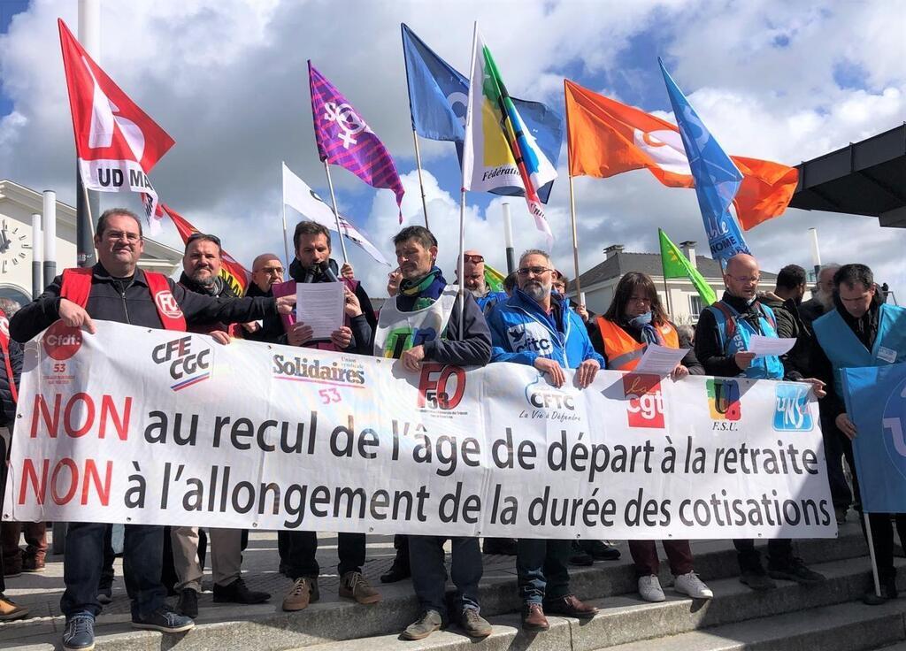 R Forme Des Retraites Laval Qui Met Lambiance Dans Le Cort Ge De