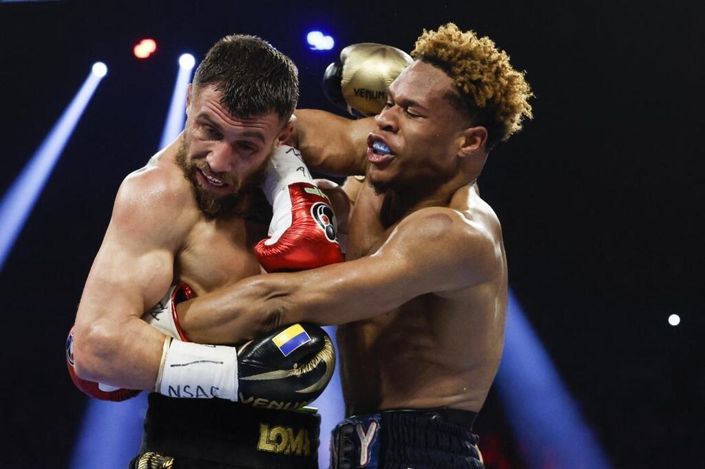 Boxe Impérial Devin Haney bat Lomachenko et conserve ses titres WBA