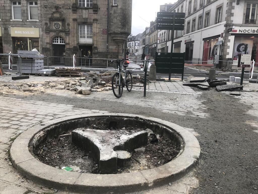 Pontivy La Fontaine Reprend Vie Sur La Place Du Martray Pontivy