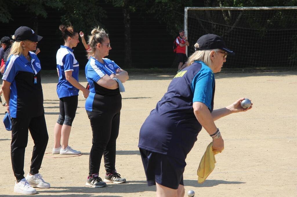 Rennes Sourds ou malentendants ce sont des champions de la pétanque