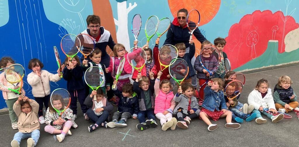 Tables Sur Mer Initiation Au Tennis Pour Les Petits De L Cole Des