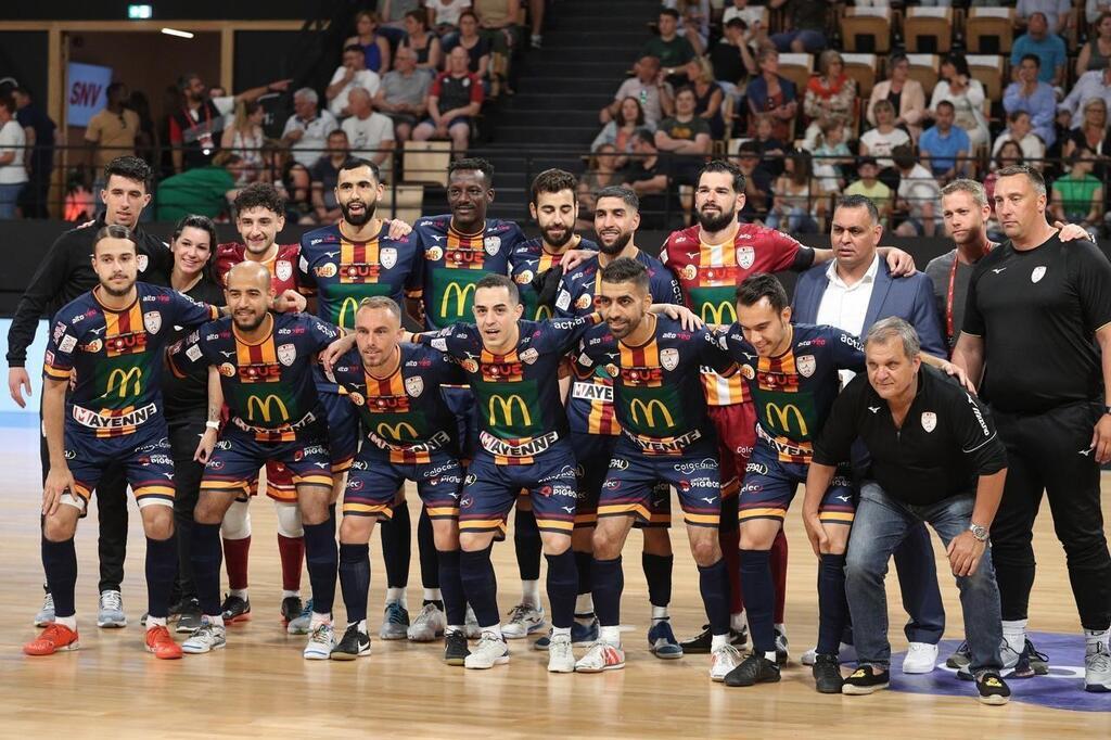 Futsal LÉtoile lavalloise une équipe de rêveurs déterminés à