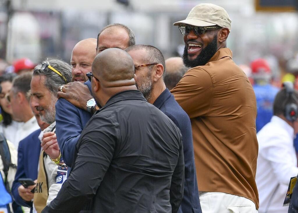 EN IMAGES 24 Heures du Mans 2023 LeBron James a donné le départ de