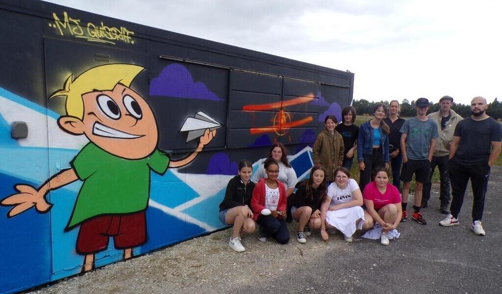 Guiscriff Un joli graff à laérodrome Bretagne Atlantique réalisé par