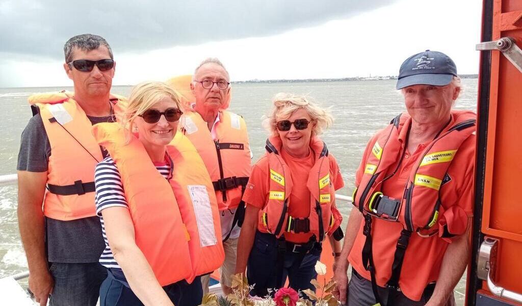 Saint Brevin Les Pins La Commune Rend Hommage Aux Marins Disparus En