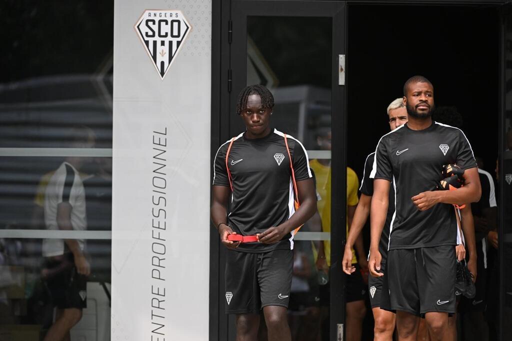 Football Angers SCO Avec Hountondji Et Les Retours De Mendy Et Camara