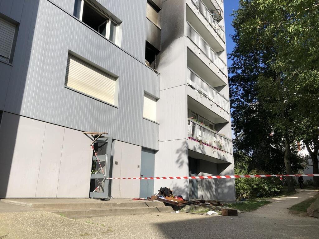 Incendie dans une tour dhabitation à Rennes la tour évacuée deux