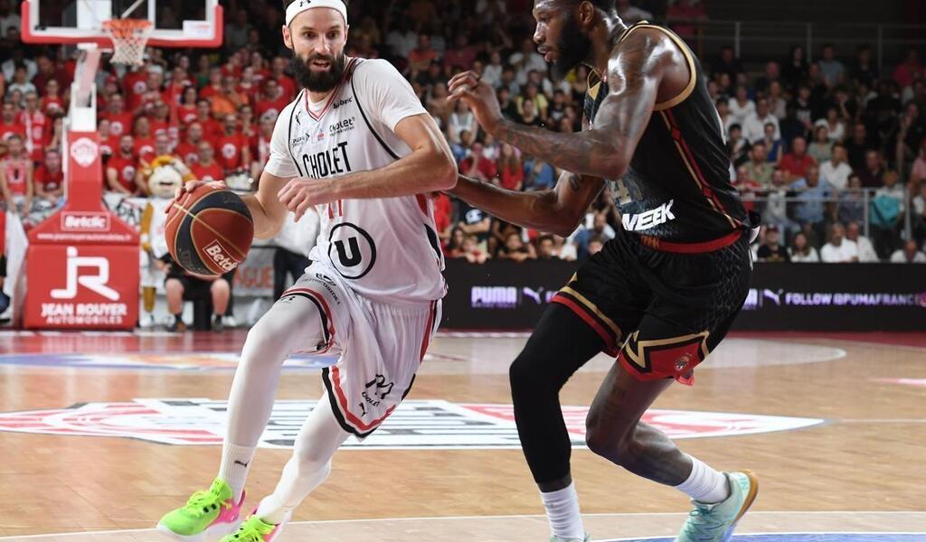 Basket Vojtech Hruban Cholet passe la barre des 1 000 points marqués