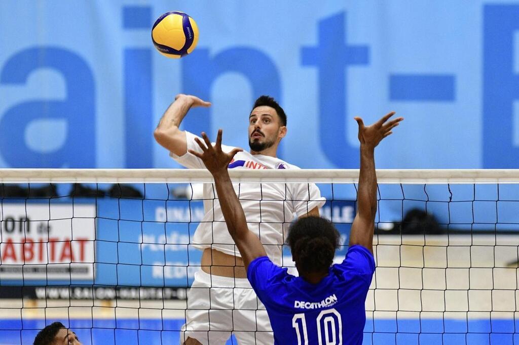 Volley Ball Rupture De Canalisation Steredenn Cesson Saint Brieuc N