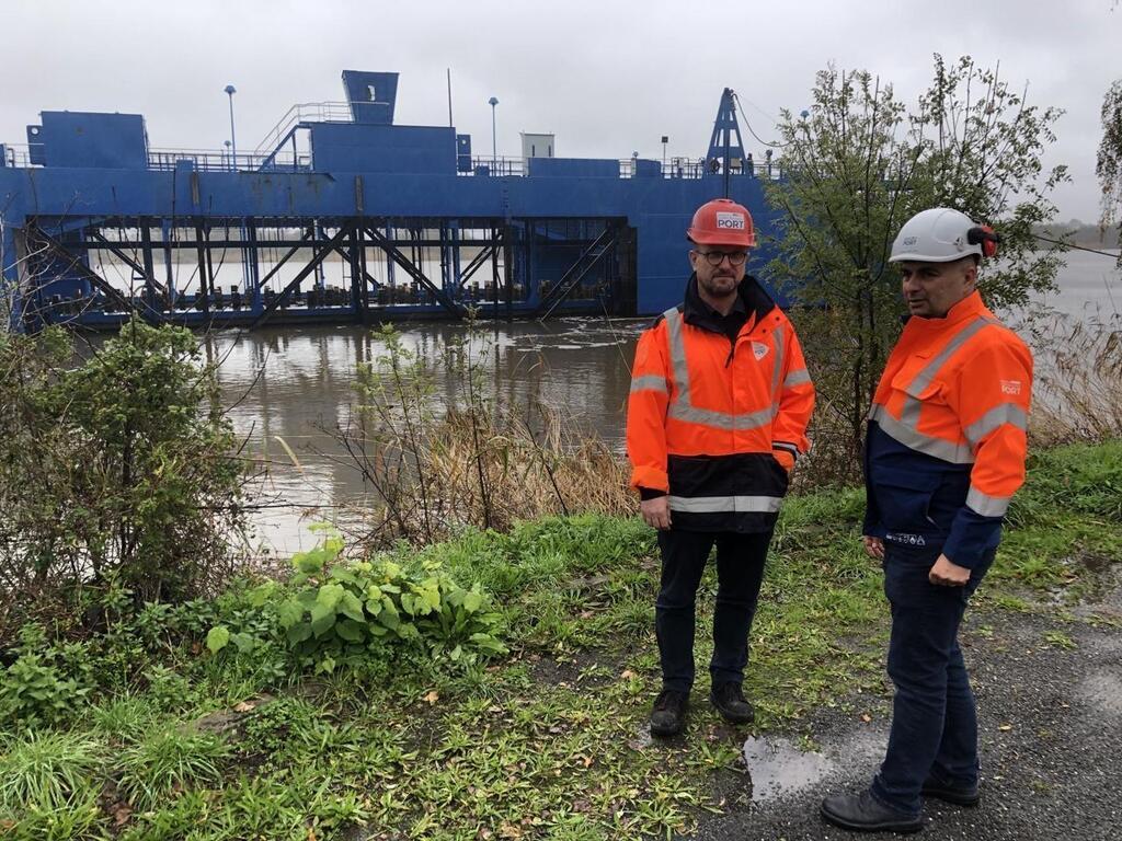 En Bord De Loire Le Grand Port Nantes Saint Nazaire Cultive Lart De