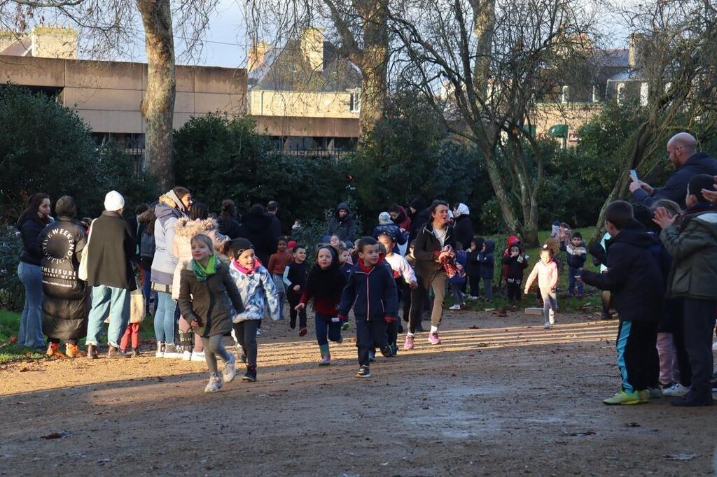 À Guingamp 664 enfants ont couru pour le Téléthon ce mardi 5 décembre