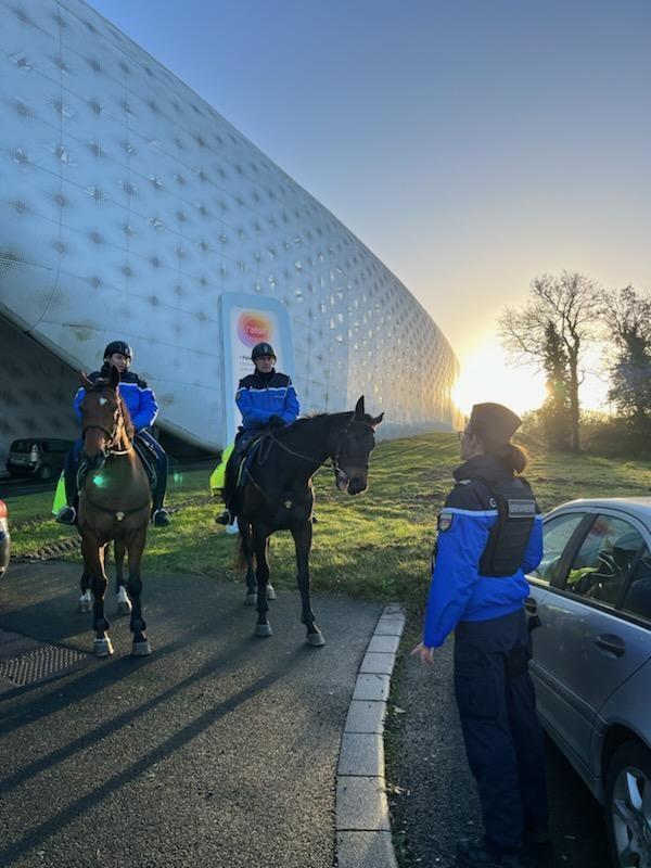 Lapproche Des F Tes Les Gendarmes Renforcent Leur Pr Sence Dans Le