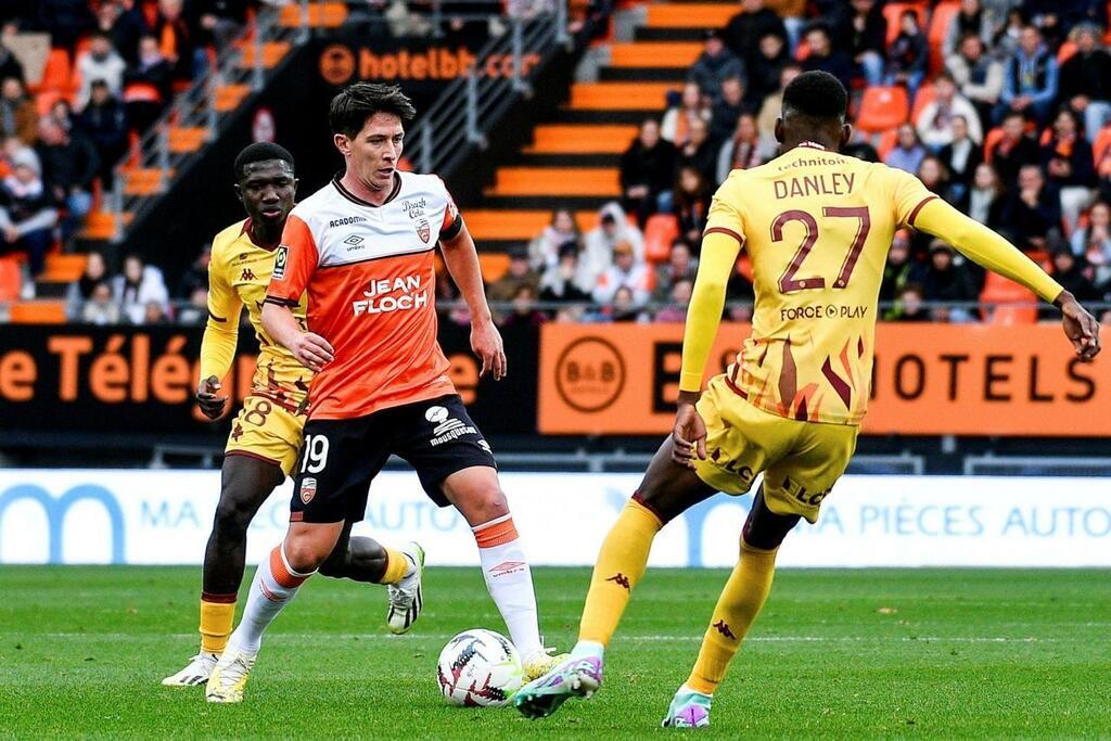 Face à Marseille cest lOlympique de Lorient Sport Lens maville