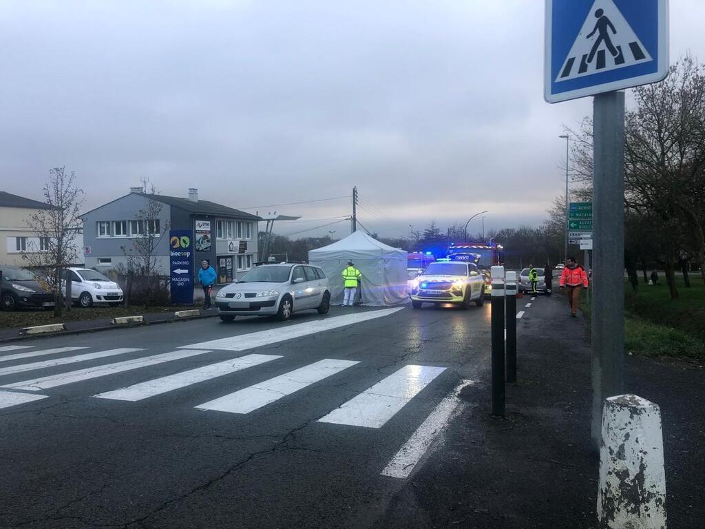 Renversée par une voiture sur un passage piéton à Laval une personne