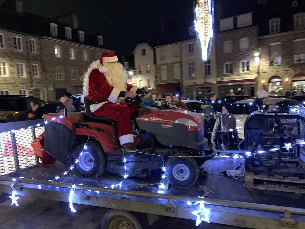 CARTE Où et quand défileront les tracteurs illuminés pour Noël dans