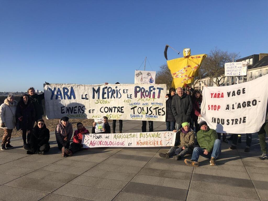 À Saint Nazaire les Soulèvements de la terre manifestent contre l