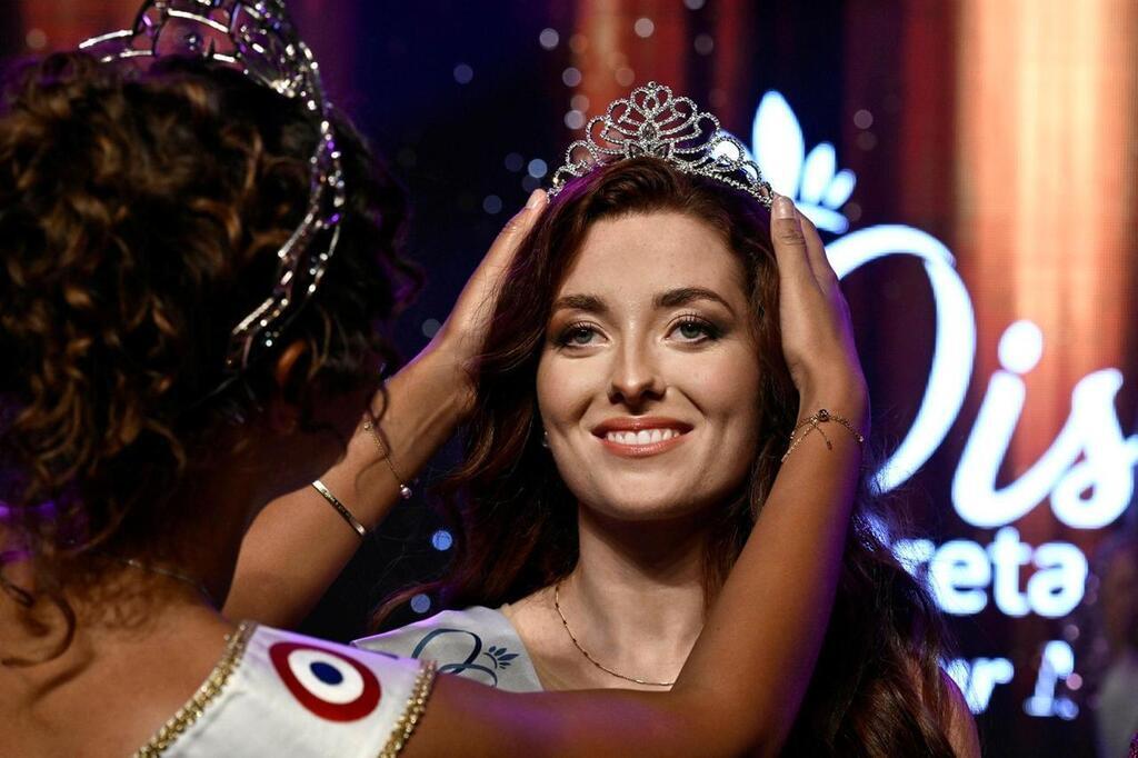 REPORTAGE On a suivi lélection de Miss France 2024 avec les