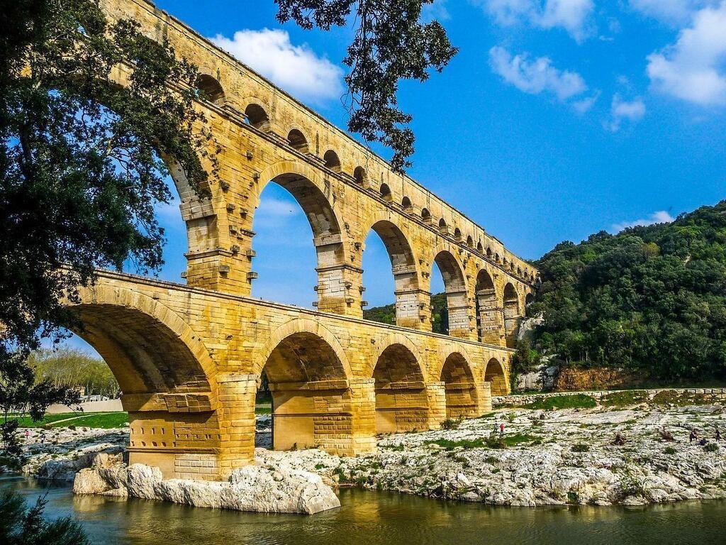 À la découverte du pont du Gard joyau de larchitecture romaine vieux