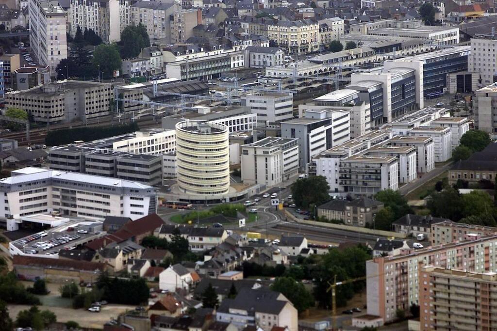 AVANT APRÈS Gare du Mans comment larrivée du TGV a métamorphosé le