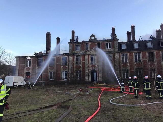 Dans lEure un château du XVIIe siècle inscrit aux Monuments