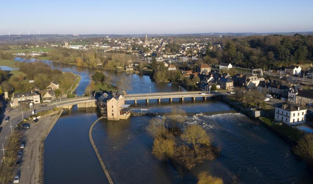 En Zone Inondable Cette Commune Dille Et Vilaine Se Retrouve Sans