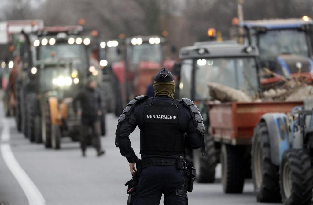 Agriculteurs En Col Re Le Point Sur Les Blocages Qui S Tendent Ce