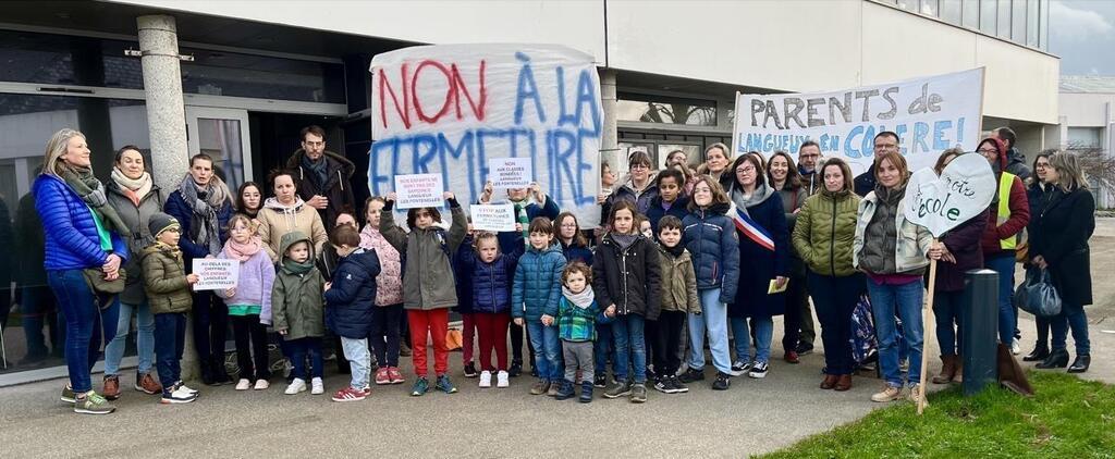 Les parents délèves se mobilisent contre les fermetures de classes à