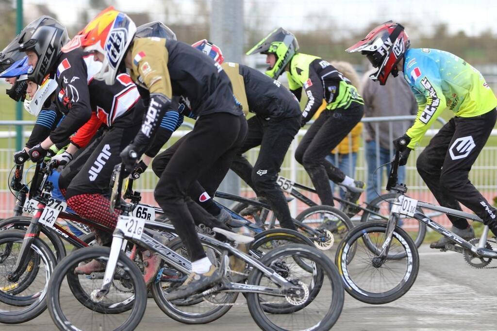 BMX Plus de 1 300 pilotes à Quévert pour le Challenge Nord Ouest