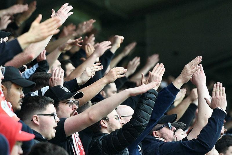 Vid O Stade Brestois Coupe Deurope Les Supporters Senflamment